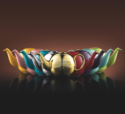 TWG Tea Teapots & CarafesExplore TWG Tea's wide selection of luxurious and elegant teapots. Select from ceramic, stainless steel, porcelain & more. 